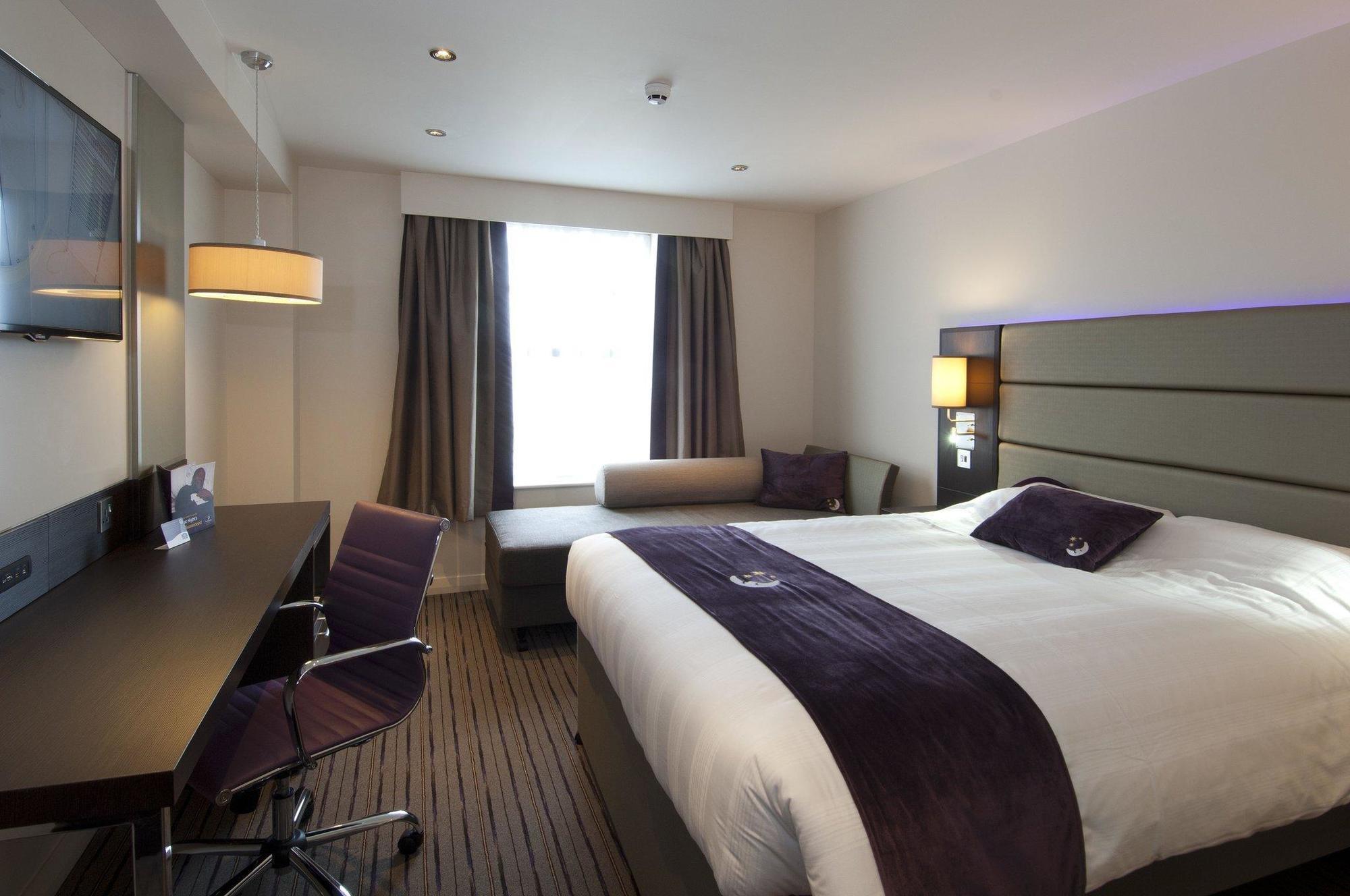 Premier Inn Worcester City Centre Bagian luar foto